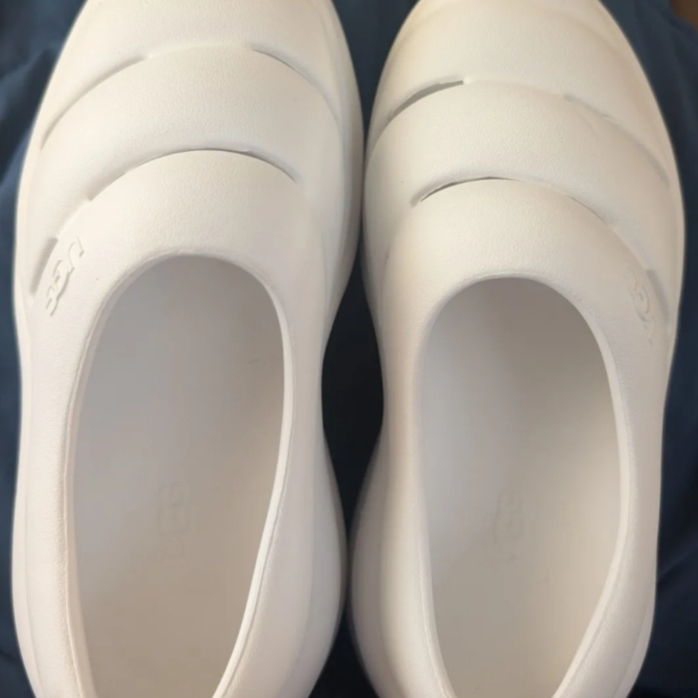 Women's UGG Sport Yeah Clog Size 9